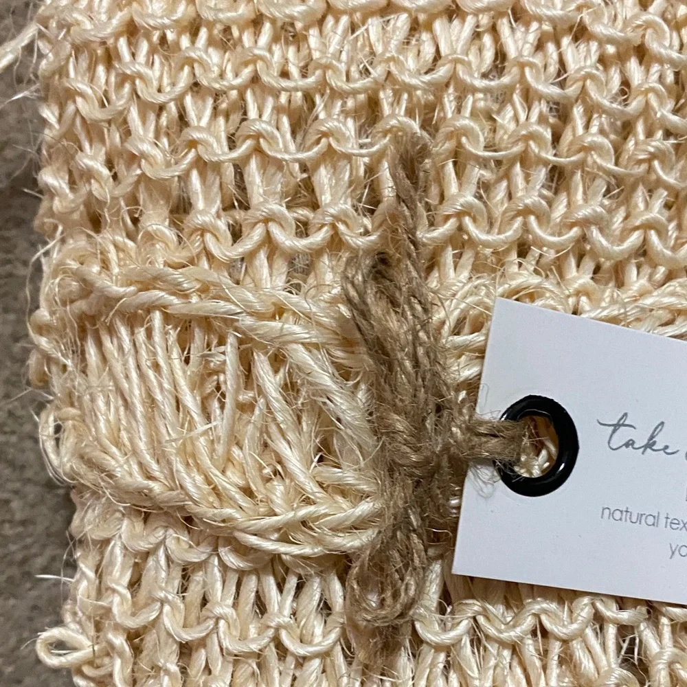 Tag Cream Loofah Exfoliating Scrubber